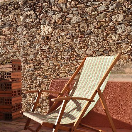 Traditional House Roses Exterior foto